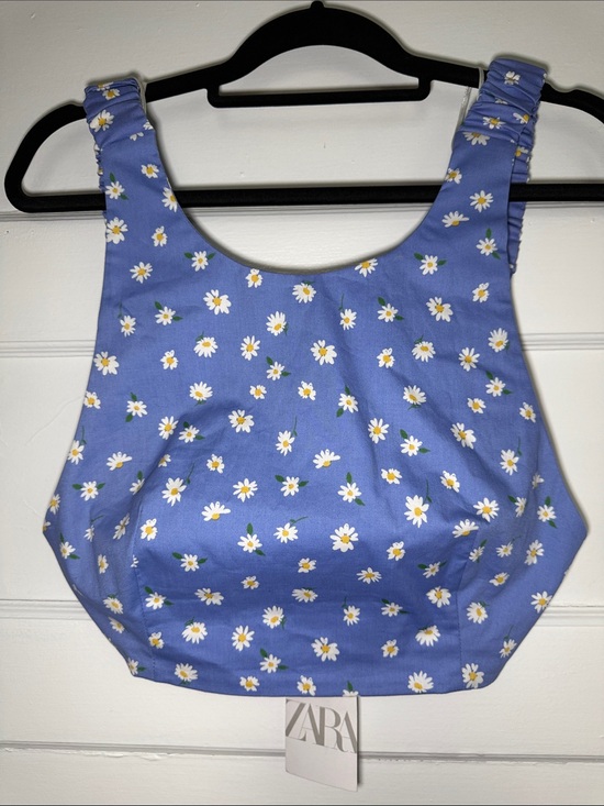 Zara Tops - ZARA Periwinkle Daisy Print Cotton Crop Top Open Back Size L Cottagecore